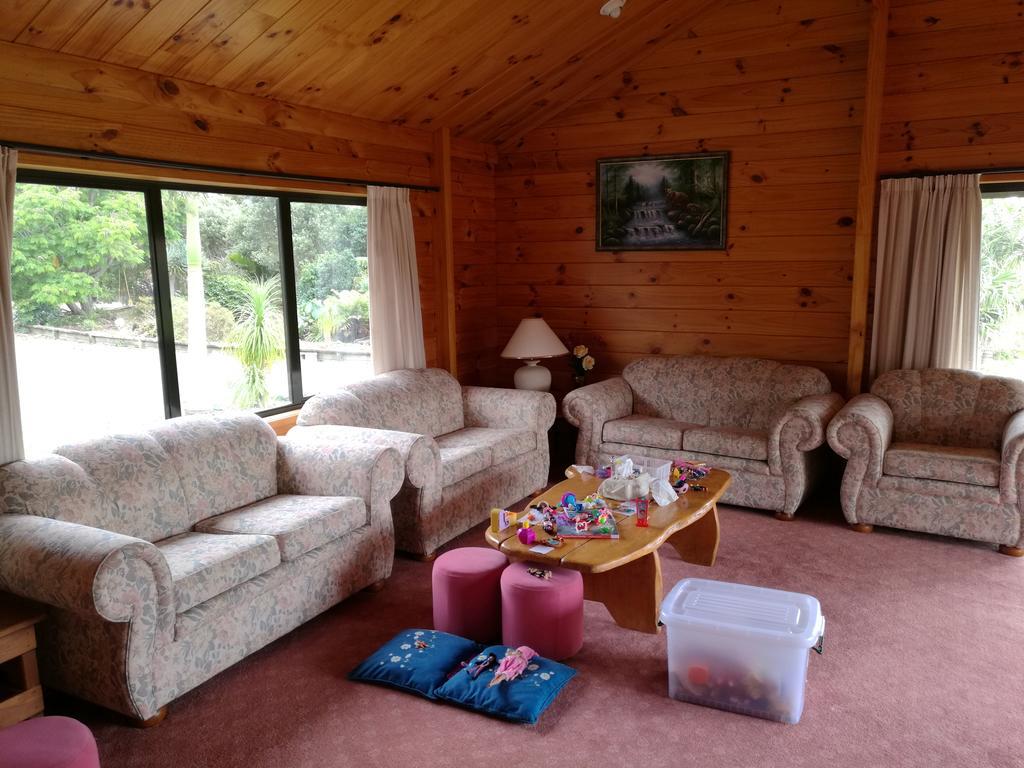 Beaver Farm House Бомбэй Экстерьер фото